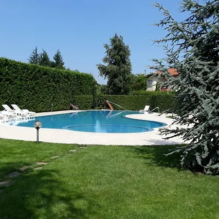 Seaview Rosalitsa Daire